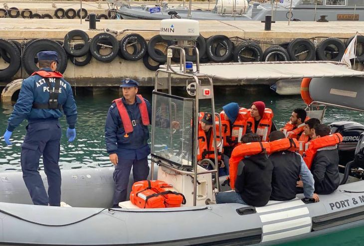 ستقوم المفوضية الأوروبية بإعادة توطين بعض طالبي اللجوء من قبرص إلى بلدان أخرى في الاتحاد الأوروبي كجزء من برنامج “التضامن الإلزامي”.