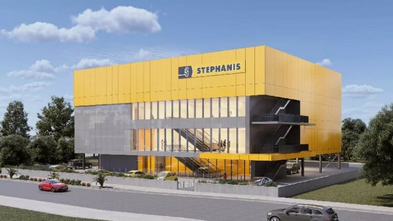 أكبر متجر ستيفانيس سيفتح في لارنكا