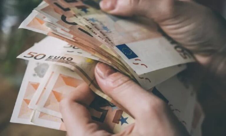 الاجتماع الأول للجنة تعديل الحد الأدنى للأجور