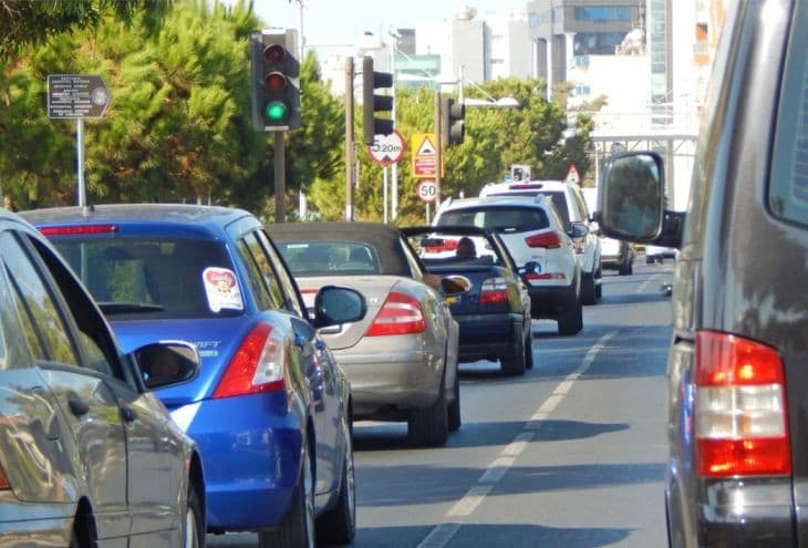 خمسة إجراءات لتخفيف الازدحام على الطرق في قبرص: ماذا يقترح مشروع القانون الجديد؟