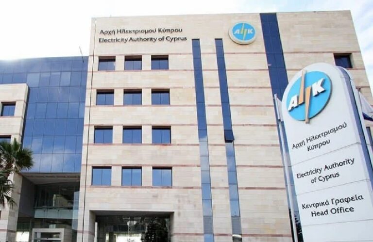 تقدم EAC قسائم تسوق بقيمة 100 يورو للمستهلكين الذين يتحولون إلى الفواتير الإلكترونية