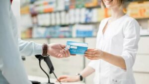 الأدوية التي لا تستلزم وصفة طبية من النظام الصحي الوطني اليوناني (GHS) من الصيدليات الخاصة – نهاية لمعاناة العديد من المرضى