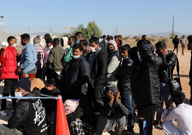 صوّت أعضاء البرلمان الأوروبي القبارصة بأغلبية خمسة مقابل واحد لإنشاء قائمة مشتركة للاتحاد الأوروبي بالدول الآمنة لإعادة المهاجرين