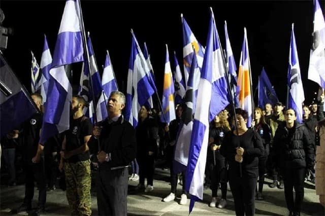 أظهر أحدث استطلاع للرأي حول الانتخابات أن إيلام يقترب من الحزبين الرئيسيين.