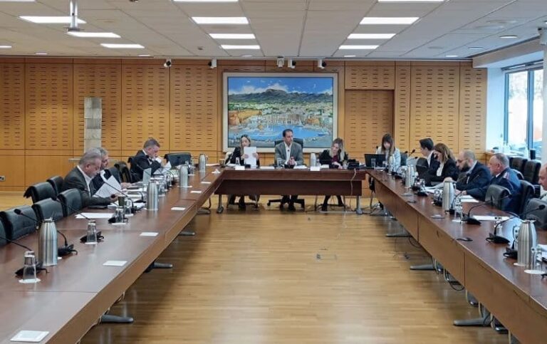 يناقش البرلمان مشروع قانون شامل لإصلاح قوانين الهجرة واللجوء