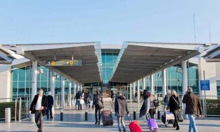 إلغاء الرحلات الجوية من وإلى مطار لارنكا