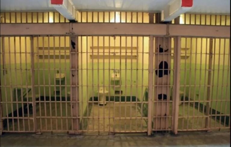 أكثر من نصف السجناء في سجون قبرص هم من الأجانب