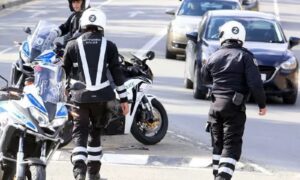 أطلقت الشرطة حملة تفتيش للسرعة تستمر لمدة أسبوع للحد من الحوادث المميتة.