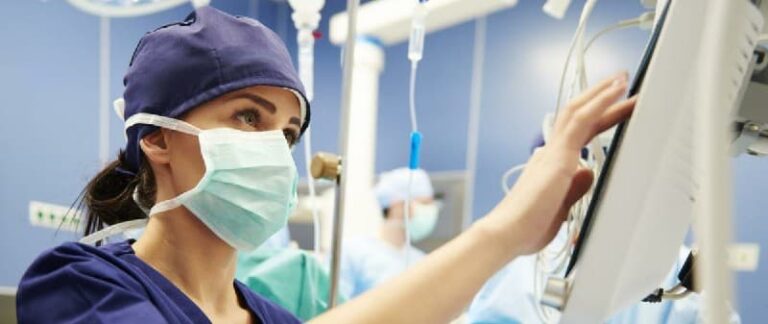 يعود نقص الموظفين في المستشفيات الحكومية بقوة – جهود لتوظيف 90 ممرضة جديدة بحلول نهاية شهر مايو