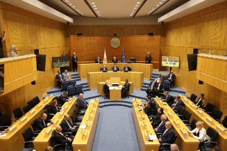 أقر البرلمان قانونًا للاجئين يضع قبرص في مصاف اتفاقية الهجرة للاتحاد الأوروبي