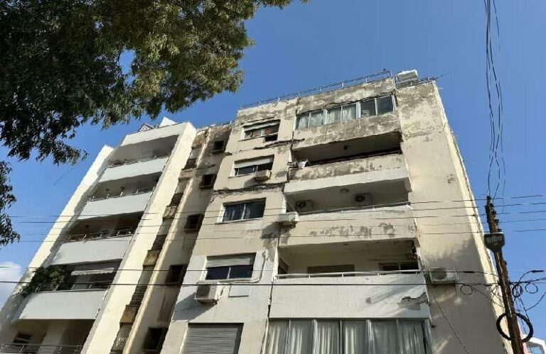 أمر إخلاء فوري للمباني الخطرة من هيئة إدارة الطوارئ في لارنكا – بدء إرسال الرسائل ذات الصلة إلى السكان