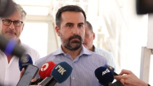 نائب وزير الهجرة: يُعدّ النظام الجديد بشأن عمليات الإعادة تشريعًا هامًا.