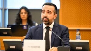 يواصل نائب وزير الهجرة ومركز إراتوستينس التعاون في تبادل المعلومات حول مسارات الهجرة ونقاط الدخول.