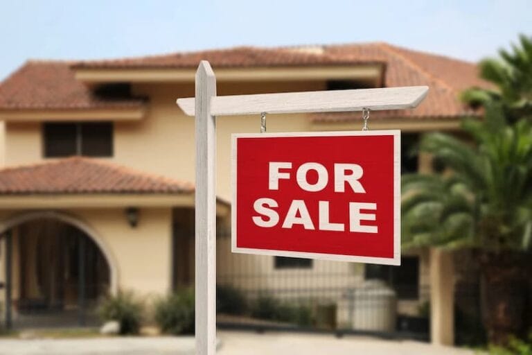 الحكومة تتخذ إجراءات لتقييد شراء العقارات الأجنبية