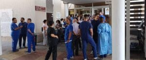 إضراب عفوي للممرضات في مستشفى لارنكا – يشكين من الاكتظاظ والتأخير في قسم الطوارئ (صورة)