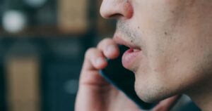 لا توجد رقابة مركزية على حماية المبلغين عن المخالفات في القطاع العام